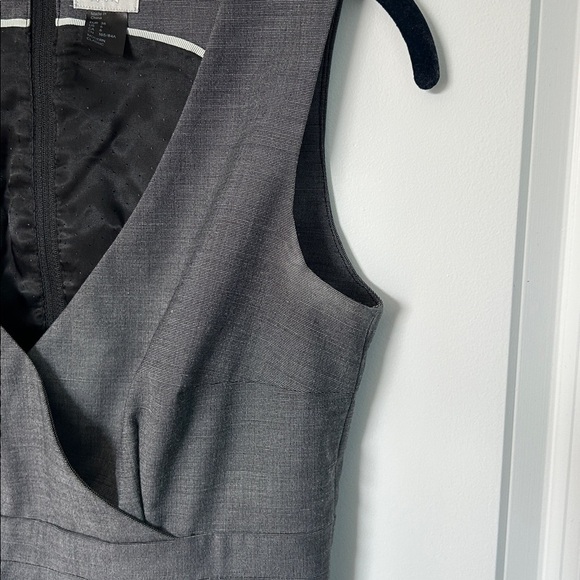 Gray H&M Elegant Sleeveless Dress | Sleeveless Gray Dress | Gray V-Neck Dress - Picture 5 of 10